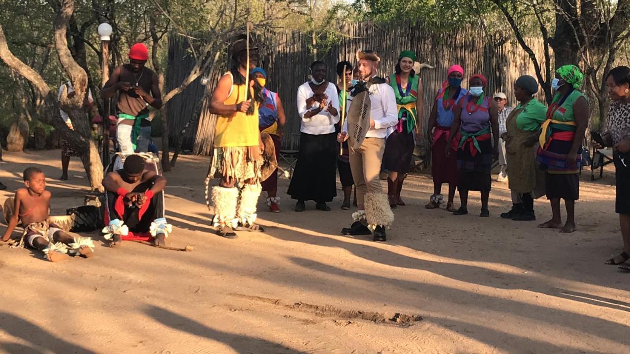 Mzsingitana Tented Camp Hoedspruit Eksteriør billede